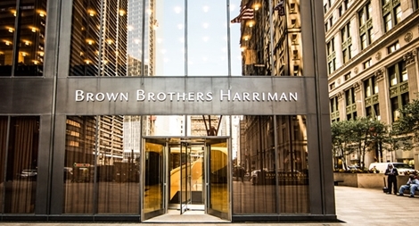 Những thương vụ mờ ám giúp Hitler nắm quyền