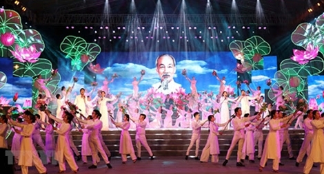 Cầu truyền hình kỷ niệm 130 năm Ngày sinh Chủ tịch Hồ Chí Minh