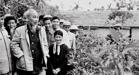 Nghệ sĩ nhiếp ảnh Trịnh Hải: Bồi hồi ký ức những lần được chụp ảnh Bác Hồ