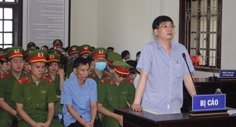 Vụ gian lận điểm thi ở Hoà Bình: Kẻ chối tội, người ăn năn 