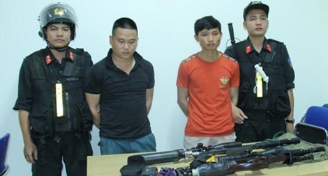 Mua súng hơi tự chế trên mạng để săn chim 