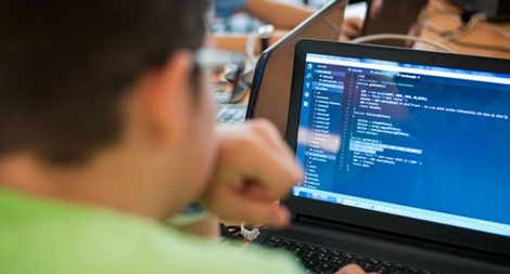 Trường đào tạo "Sherlock Holmes kỹ thuật số"