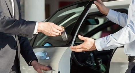 Truy tìm người cầm cố 2 xe ôtô trái phép