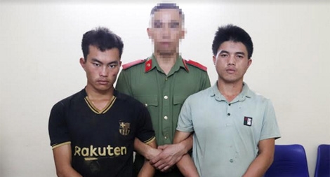 Hai thanh niên lên biên giới mua 4 bánh heroin