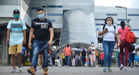 Panama: Kéo dài quy định ra khỏi nhà