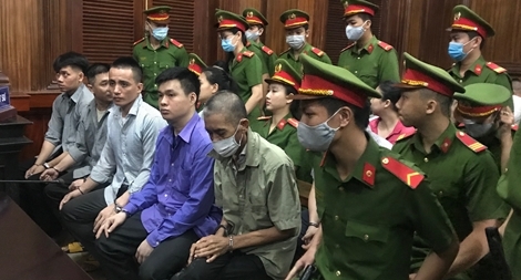 Sự hối hận muộn màng của Văn Kính Dương và đồng phạm