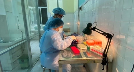 Thiết bị, vật tư y tế chống dịch COVID-19: Áp lực cho ngành y tế