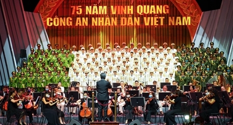 Chương trình Nghệ thuật đặc biệt chào mừng 75 năm Ngày Truyền thống lực lượng CAND Việt Nam