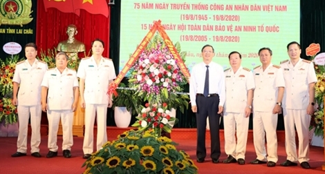 Công an Lai Châu tổ chức Gặp mặt kỷ niệm 75 năm ngày truyền thống CAND