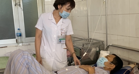 Báo động khi bệnh nhân tự làm “bác sĩ”