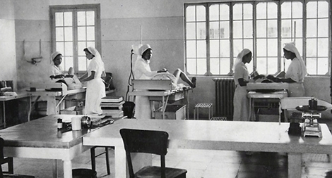 Sinh nở, một tự sự đa dạng về nữ giới khi trật tự cũ bị phá bỏ