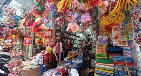Sôi động thị trường đồ chơi trung thu