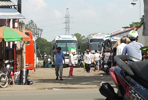 Xe dù, bến cóc phá vỡ trật tự vận tải khách