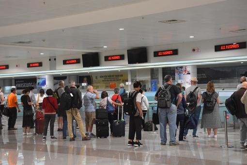 Ngăn chặn xuất cảnh trái phép trá hình du lịch