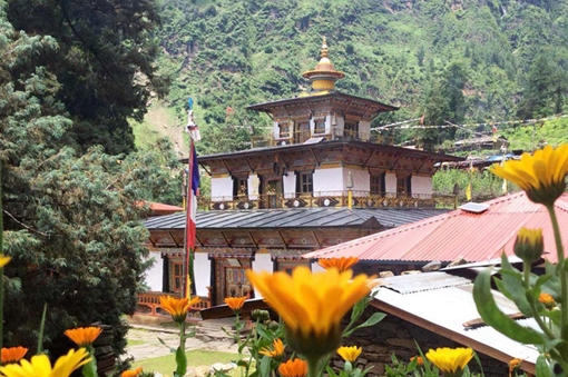 Thực hư mạch nước chữa bệnh ở Nepal