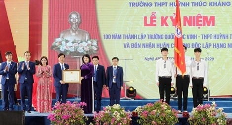 Lễ kỷ niệm 100 năm Ngày thành lập Trường Quốc học Vinh - Trung học phổ thông Huỳnh Thúc Kháng