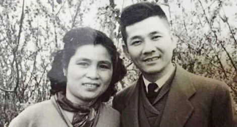 "Quỳnh hoa chiều đọng nhạc trầm mi"...