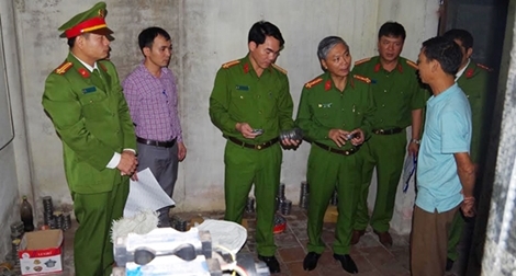 Phát hiện xưởng sản xuất đạn chì