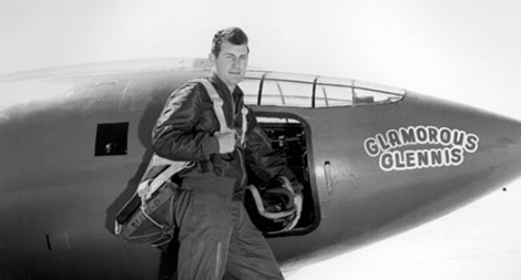 Phi công đầu tiên vượt bức tường âm thanh