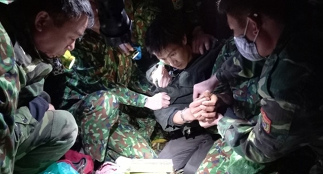 Vận chuyển thuê 8 bánh heroin lấy 500 USD