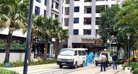 Tạm phong toả 1 chung cư có người Hàn Quốc tử vong