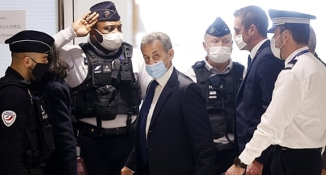 Cựu Tổng thống Pháp Sarkozy bị phạt 3 năm tù 