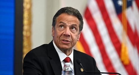 Thống đốc New York Andrew Cuomo: Tránh vỏ dưa, gặp vỏ dừa