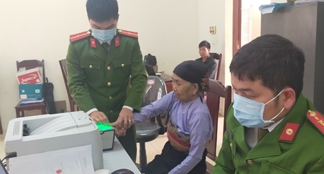 Chuyện cấp căn cước cho công dân ở biên giới