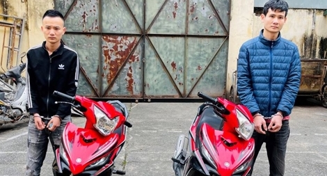 Bắt 2 đối tượng sử dụng súng tự chế để trả thù cá nhân