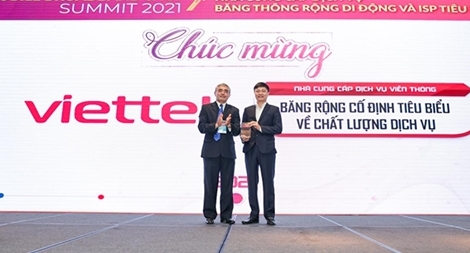  Viettel nhận 3 giải thưởng thuộc lĩnh vực viễn thông và điện toán đám mây