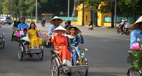 Hà Nội từng bước thúc đẩy mức chi tiêu của du khách