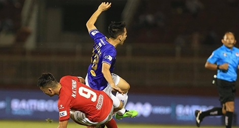 Phải loại trừ bạo lực sân cỏ