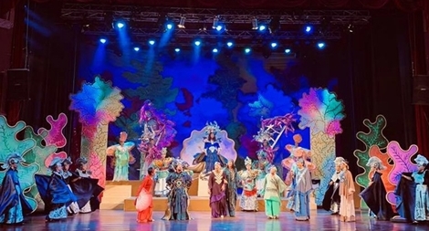 Khán giả cho sân khấu, bắt đầu từ đâu?