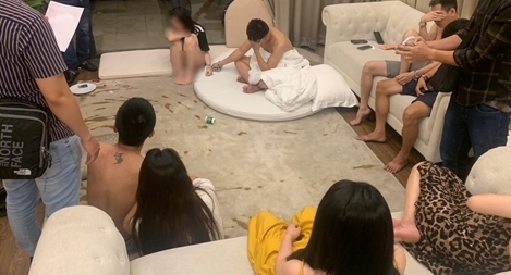 Thuê villa tổ chức tiệc ma túy giữa "mùa dịch"