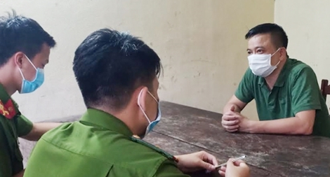 Tấn công Công an khi được nhắc đeo khẩu trang chống dịch