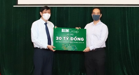 BIM Group trao tặng 30 tỷ đồng và nhiều trang thiết bị y tế, nhu yếu phẩm đẩy lùi COVID-19