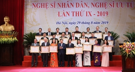 Xét tặng danh hiệu NSND, NSƯT: "Đền thiêng" không chỉ xây bằng quy định