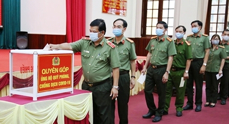 Công an các tỉnh quyên góp ủng hộ Quỹ vaccine phòng, chống COVID-19