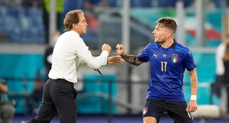 Italia thành công nhờ từ bỏ "cái tôi"