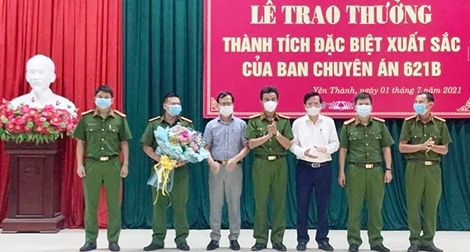 Đường dây cá độ bóng đá qua trang mạng Viva88.net bị triệt phá 