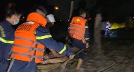 Tắm biển Cửa Lò, hai anh em ruột đuối nước thương tâm