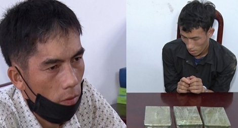 Đang chuẩn bị "giao dịch" 3 bánh heroin thì bị bắt