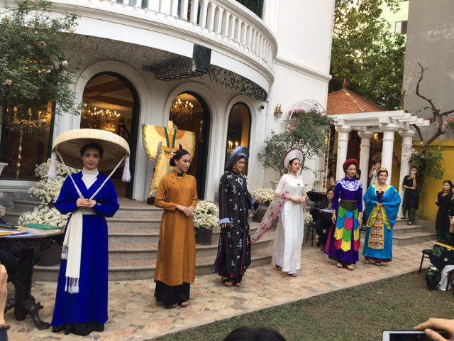 Lanhuong Fashion House được công nhận Cơ sở đạt chuẩn phục vụ khách du lịch