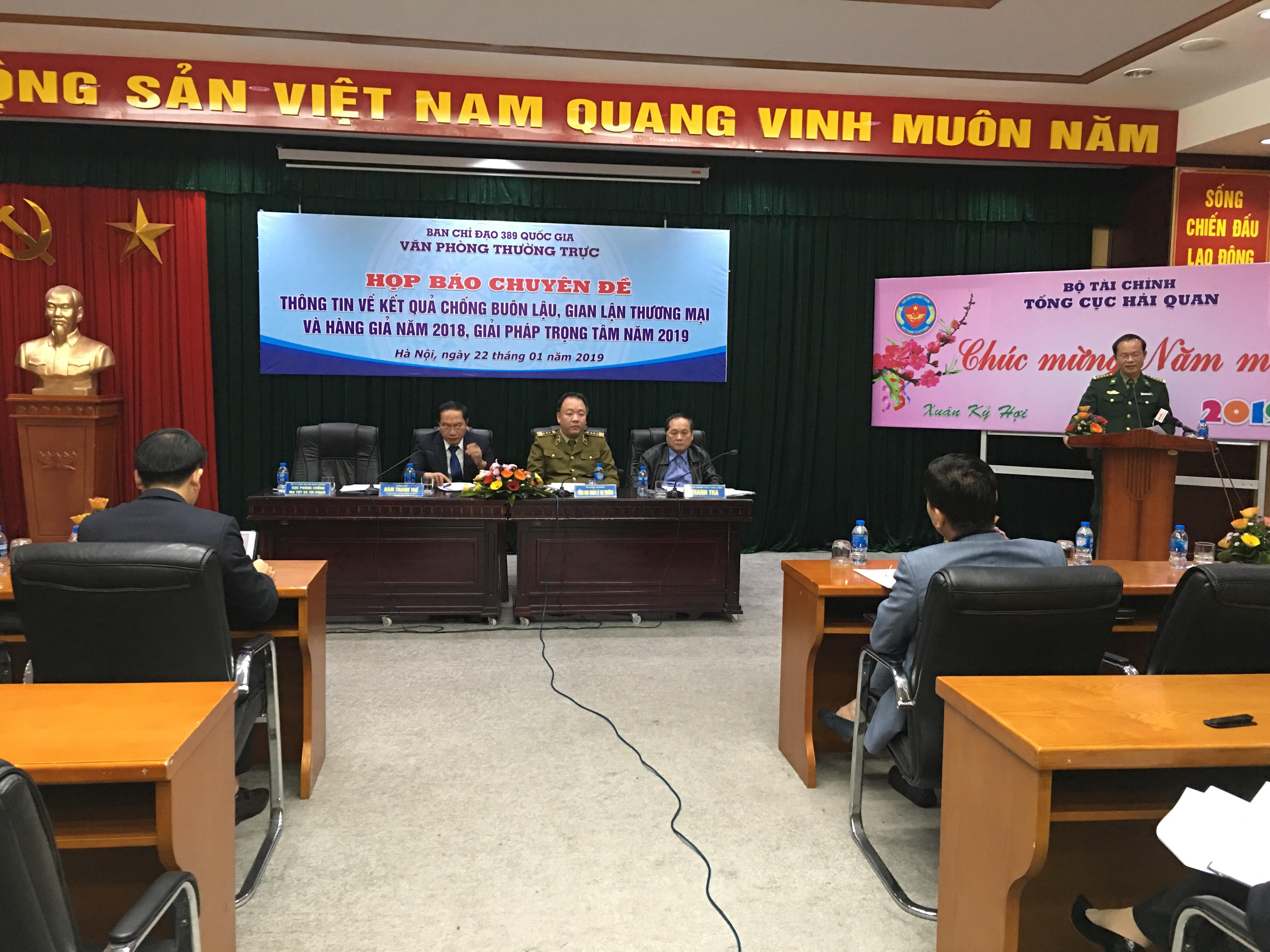 Buôn lậu, vận chuyển hàng hoá trái phép vẫn diễn ra phức tạp