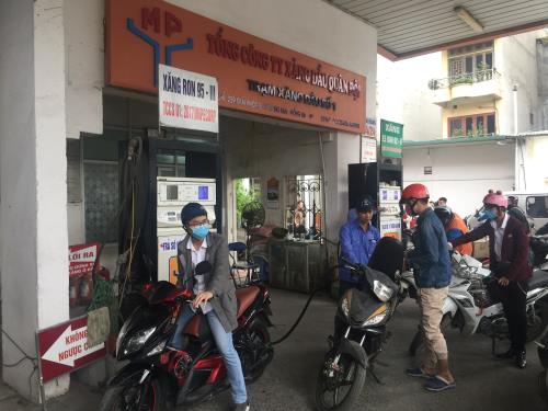 Tăng cường kiểm tra, xử lý vi phạm trong kinh doanh xăng dầu