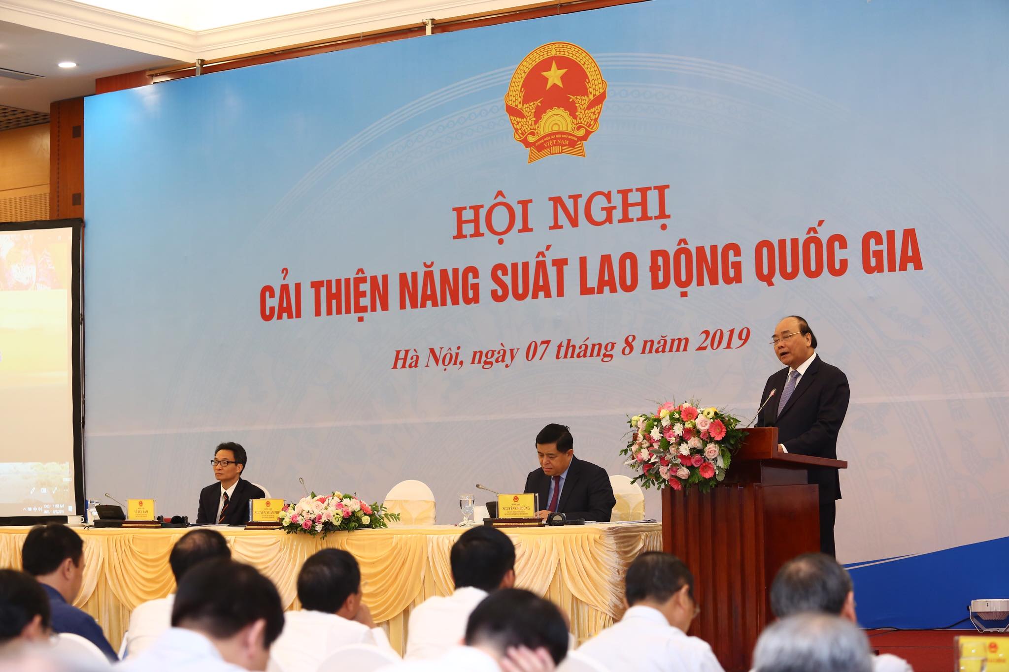 Thủ tướng kêu gọi tăng năng suất lao động, tạo bứt phá mới cho Việt Nam