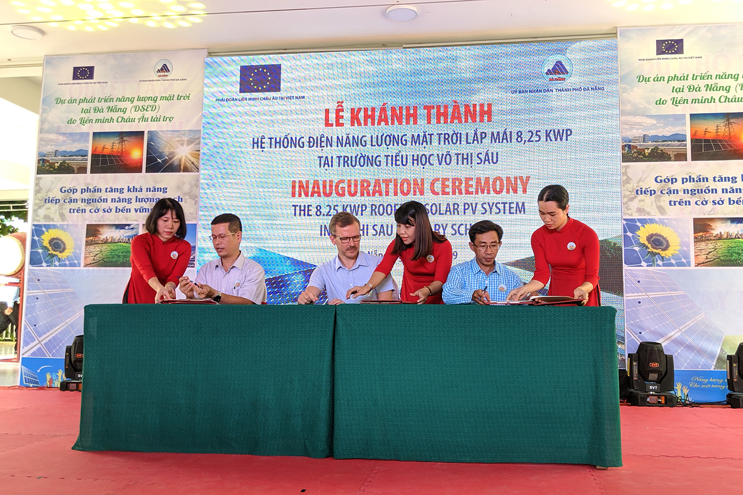 Khánh thành hệ thống điện năng lượng mặt trời tại Trường Tiểu học Võ Thị Sáu