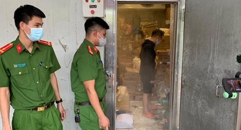 Phát hiện gần 3 tấn thực phẩm không rõ nguồn gốc