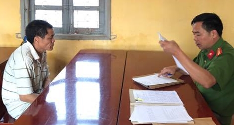 Lãnh đạo xã nghèo chiếm đoạt tiền ngân sách của người dân