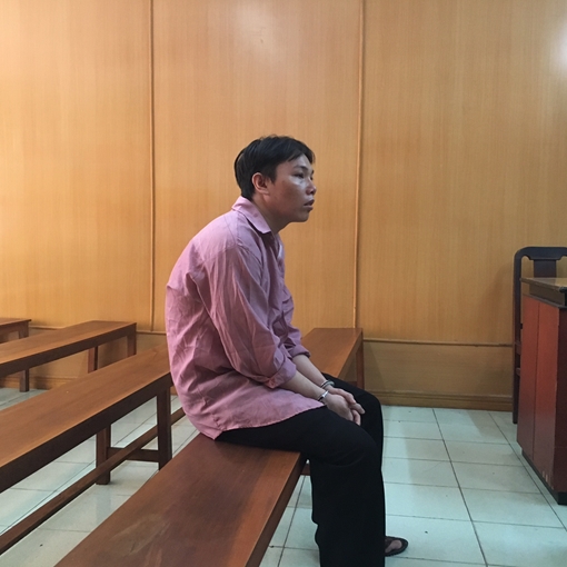 Đi tìm vợ, giở trò đồi bại với vợ hàng xóm